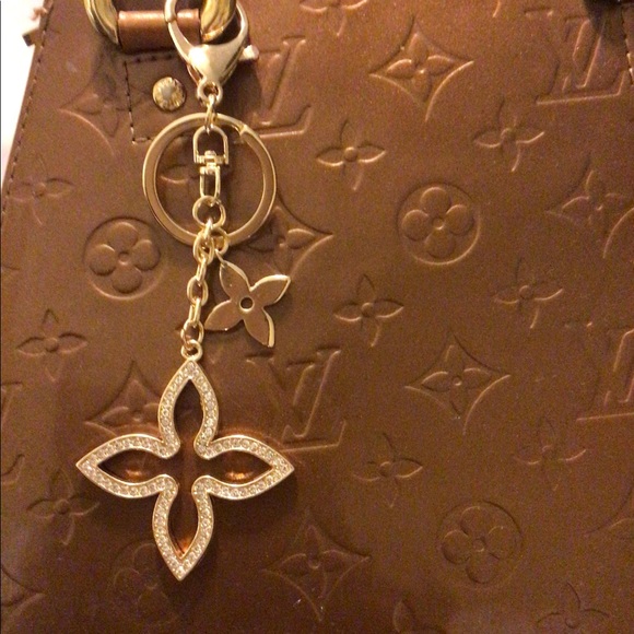 Clover Bag Charm, perfect with Louis Vuitton bags - Picture 14 of 15